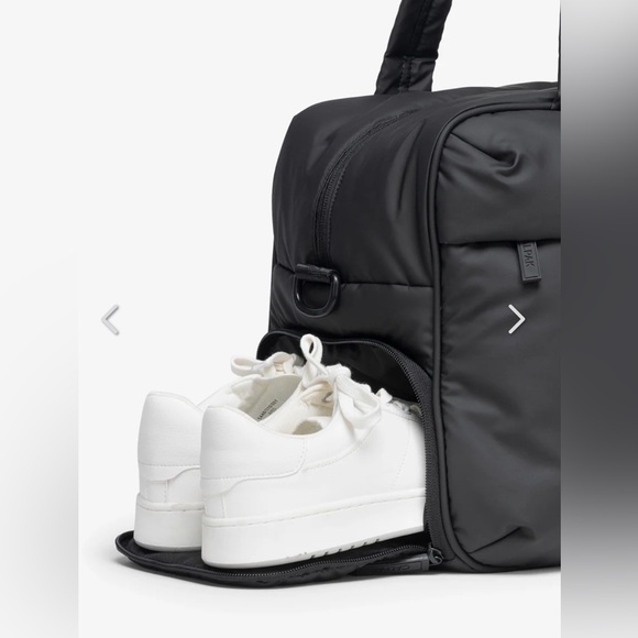 NWT - Calpak Luka Duffel - Matte Black - Picture 3 of 4